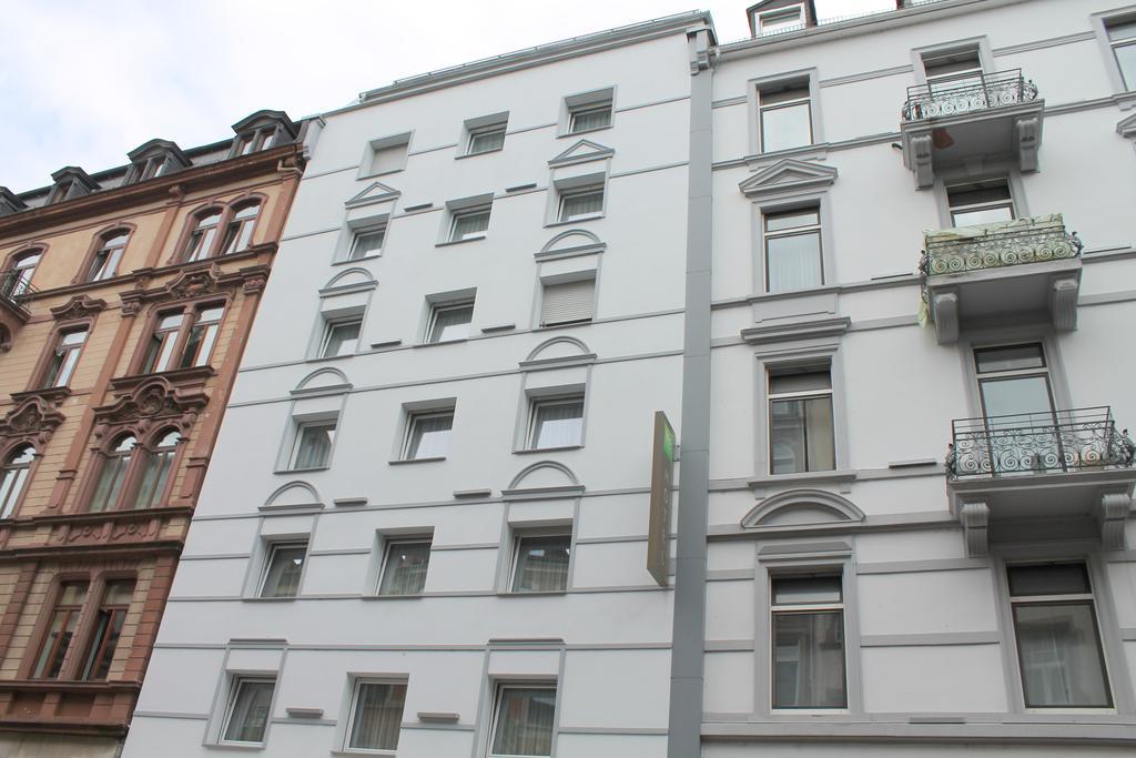 Ambassador Hotel Frankfurt am Main Exteriör bild